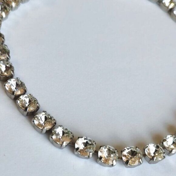 Sorrelli Mara Crystal Statement Necklace Silver Tone Party Bling Prom Cocktail - Picture 5 of 8